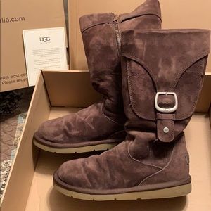Ugg cargo boots